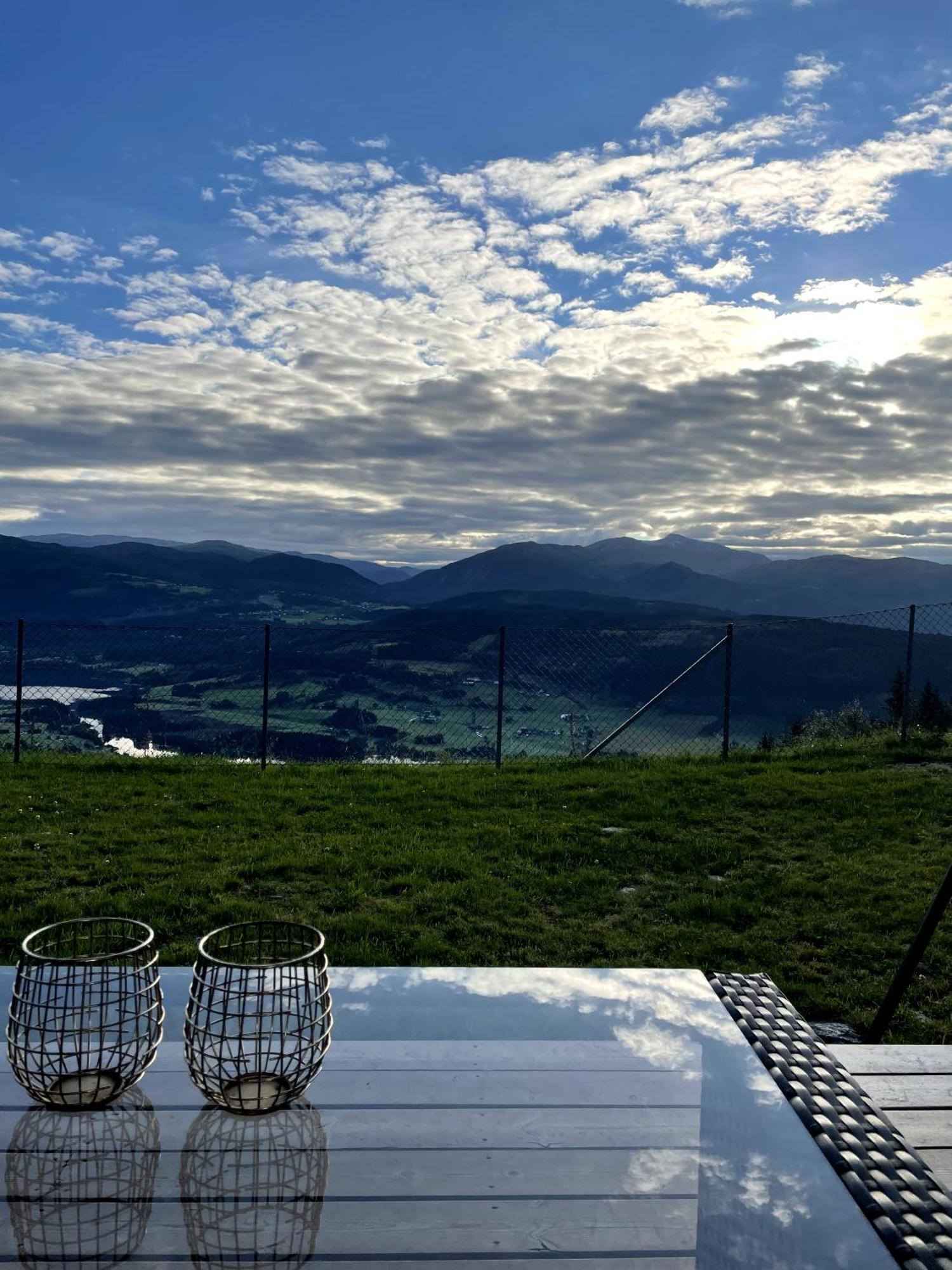 With Beautiful Panoramic View Skulestadmo